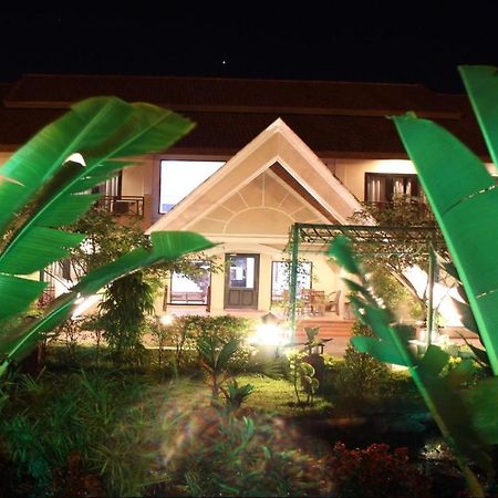 Daosavanh Resort & Spa Hotel Savannakhet Ngoại thất bức ảnh