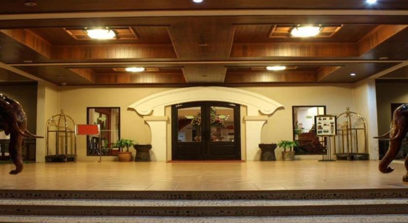 Daosavanh Resort & Spa Hotel Savannakhet Ngoại thất bức ảnh